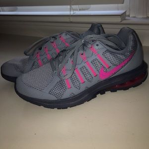 Nike Tennis Shoes